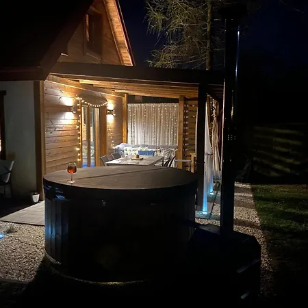 Brzozowa Kropelka بيت للعطل *